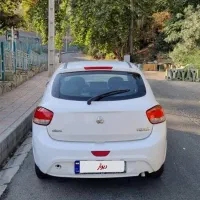 خودروفوق سلامت درضمن مدل ۹۷میباشد