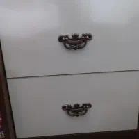 پاتختی|تخت و صندلی بچه|شیراز, رازی|دیوار