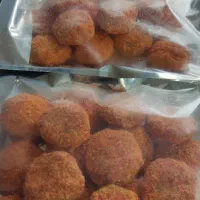 سوسیس همبرگر ناگت|خوردنی و آشامیدنی|گلوگاه بابل (گلیا), |دیوار