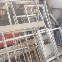 درو پنچره آهنی