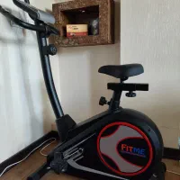 دوچرخه ورزشی ثابت