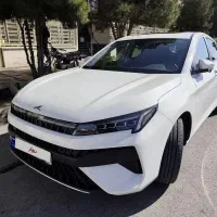 معاوضه kmc J7 سفید مدل 1403 در حد نو