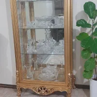 ویترین کاملا سالم چوب راش