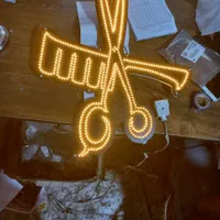 تابلو ال ای دی رخ شونه قیچی باربر موبر ادکلن|فروشگاه و مغازه|قم, شاه ابراهیم|دیوار