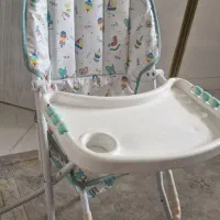 صندلی کودک در حد نو