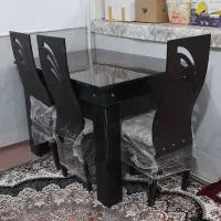 میز ناهارخوری 4 نفره سالم|میز و صندلی غذاخوری|قم, لسانی|دیوار