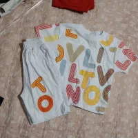 لباس کودک|کفش و لباس بچه|کیش, |دیوار