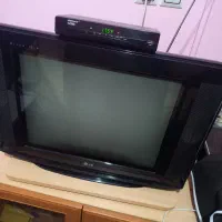 تلویزیون  همراه با دستگاه گیرنده دیجیتال