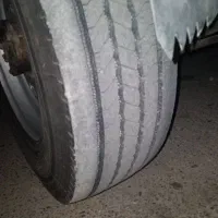 لاستیک و رینگ ترک ۸  میل نیسان|قطعات یدکی و لوازم جانبی|شیروان (خراسان), |دیوار