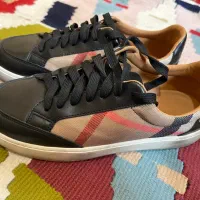 کفش کاملا نو