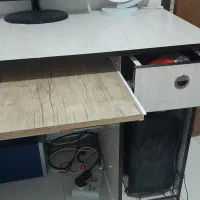 فروش میز کامپیوتر دست دوم در حد نو