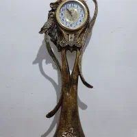 ساعت ایستاده