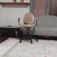 صندلی چرخشی کاملا سالم و نو