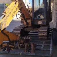 بیل مکانیکی زنجیری میتسوبیشی چهار تن|ماشین‌آلات صنعتی|بسطام, |دیوار