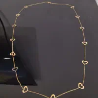 گردنبند قلبی طلا رو مانتویی