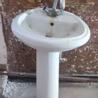 روشویی پایه دار