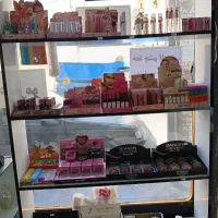 لوازم آرایشی با بهترین قیمت|آرایشی، بهداشتی، درمانی|فردیس, شهرک ارم|دیوار