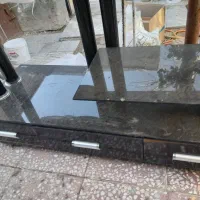 زیر تلوزیون و گوشی نوکیا