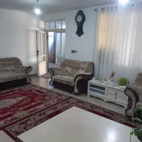 خانه ویلای همراه پارکینگ در جانبازان|اجارهٔ کوتاه‌مدت آپارتمان و سوئیت|رشت, حومه رشت|دیوار