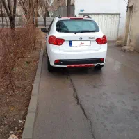 کوییک R مدل ۱۴۰۱|خودرو سواری و وانت|اصفهان, تخت فولاد|دیوار