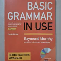 کتاب های زبان grammar in use و headway