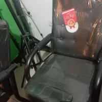 صندلی اداری و میز وسط اداری چستر