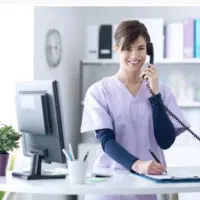 منشی دندانپزشکی