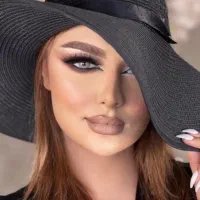 خدمات زیبایی(ناخن،رنگ،کوتاهی ومیکاپ)همراه با جایزه