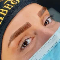 چهره زیبایتان را به متخصص آن بسپارید(میکروبلیدینگ)