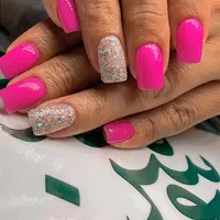 استخدام فوری ناخنکار حرفه‌ای|استخدام درمانی، زیبایی، بهداشتی|تهران, چیتگر جنوبی|دیوار