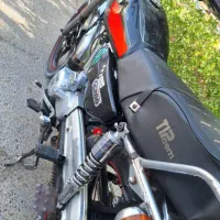 موتور سیکلت 200