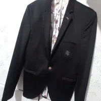 کت شلوار مشکی و کت تک کرم