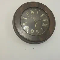 ساعت دیواری چوبی نو