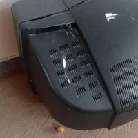 تلویزیون و میز کار