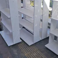 تعدادی زیادی قفسه داخلشم الیدی کارشده|فروشگاه و مغازه|نیشابور, محله میدان باغات|دیوار