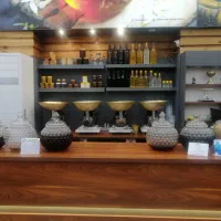 به تعدادی فروشنده خانم جهت فروشندگی