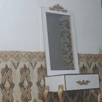 اینه.اینه و میز