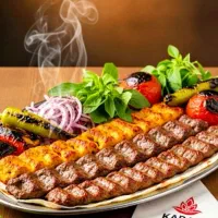 استخدام تخته‌کار ماهر در رستوران معتبر