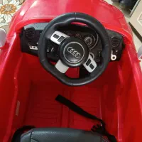 ماشین شارژی در حد نو باتری سالم دو موتوره|اسباببازی بچه|کرمانشاه, |دیوار