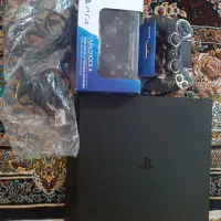 دستگاه ps4 اسلیم ۵۰۰ گیگ کپی خور دو دسته