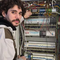 تکنسین هوشمند سازیknx برقکارنصاب دوربین(امدادبرق)