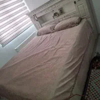 تخت دو نفره بسیار تمیز