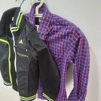 یه  سری لباس درحد نو بفروش می‌رسد