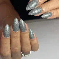 ترمیم ناخن ۲۵۰ تومن