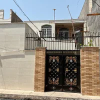 فروش استثنایی خانه۲ طبقه در مدنی ۲۰ قرچک قواره جلو
