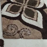 تعدادیک عددپادری ودوعددفرش شگی|پادری|اصفهان, آفاران|دیوار