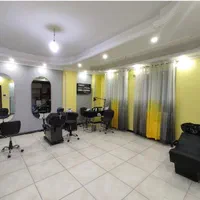 کاشت ناخن پیروزی (مترو ابن سینا)