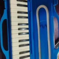 ملودیکا سوزوکی کاملا خوش صدا . و صدایی اکاردئونی