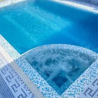 ویلاسوییت سه خواب داخل شهرک ساحلی بهارنارنج،نور