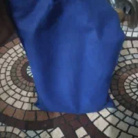 یک کیف دستی آبی گمشده